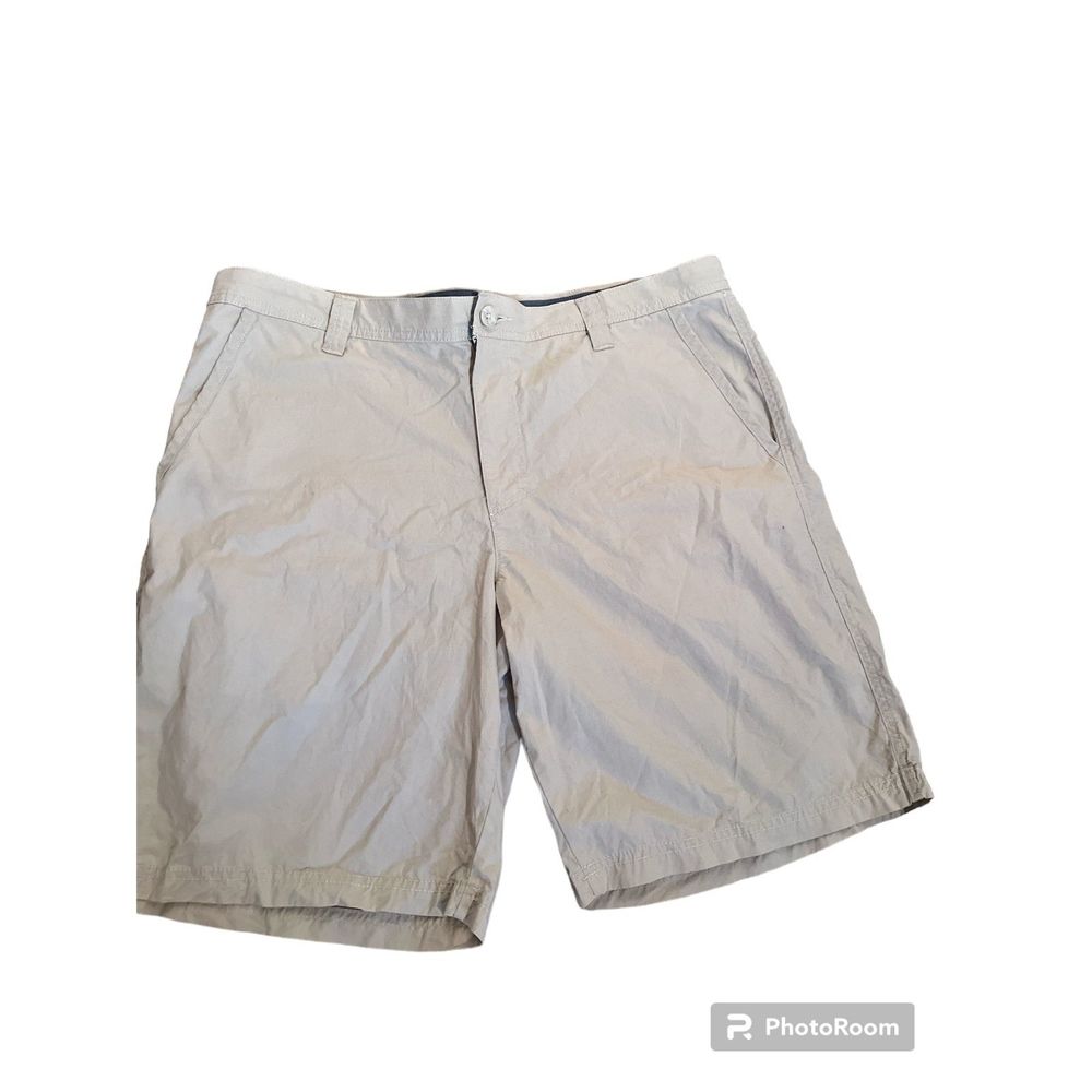 Mens Columbia Khaki Shorts Size 38‎
